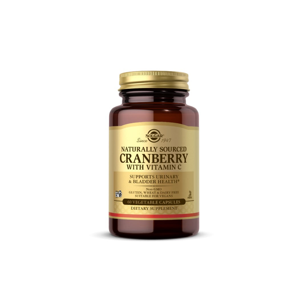 Un flacone di Solgar Natural Cranberry with Vitamin C 60 Vegetable Capsules che promuove la salute del tratto urinario e l'immunità su uno sfondo bianco.